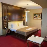 Rozafa 4* Shkodër