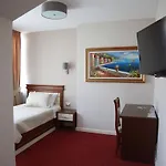 Rozafa Hotel 4*