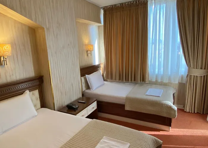 Rozafa 4* شكودر