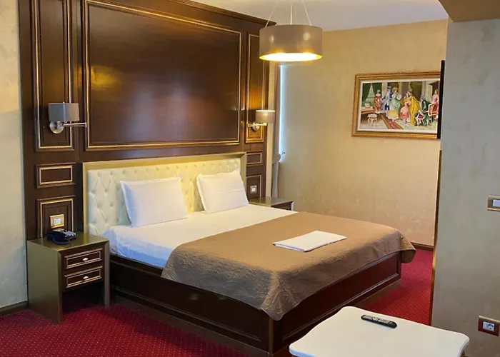 Rozafa 4* شكودر