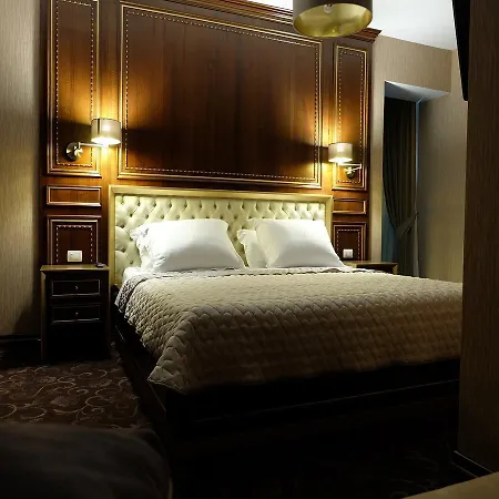 Hotel Rozafa 4*