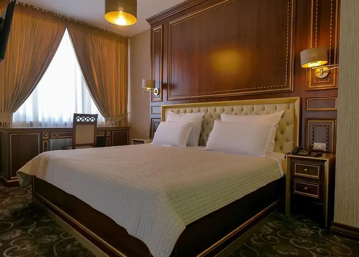 Rozafa Отель 4*